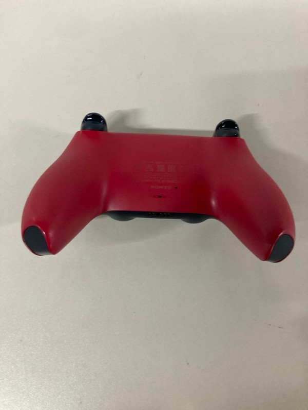 Lot 650  
            Nottingham SR1 - Delivery Only 

                
PLAYSTATION 5 DUAL SENSE WIRELESS CONTROLLER - VOLCANIC RED - ORIGINAL RRP - £74.99