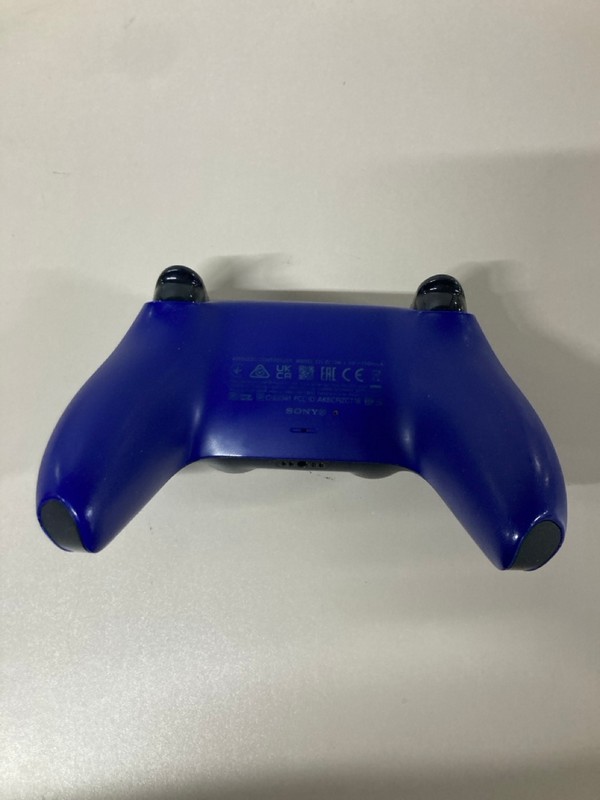 Lot 654  
            Nottingham SR1 - Delivery Only 

                
PLAYSTATION 5 DUAL SENSE WIRELESS CONTROLLER - COBALT BLUE - ORIGINAL RRP - £74.99