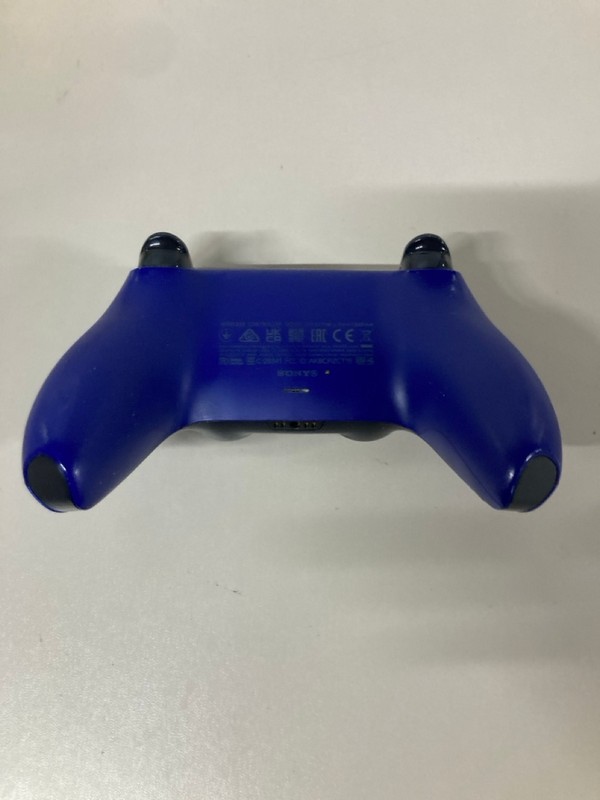 Lot 657  
            Nottingham SR1 - Delivery Only 

                
PLAYSTATION 5 DUAL SENSE WIRELESS CONTROLLER - COBALT BLUE - ORIGINAL RRP - £74.99