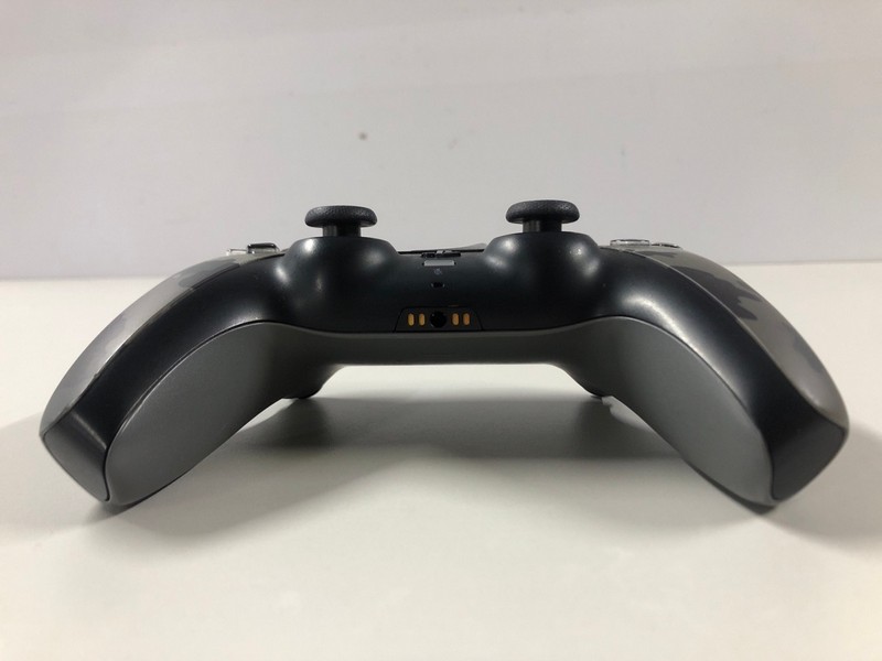 Lot 66  
            Nottingham SR1 - Delivery Only 

                
PLAYSTATION 5 DUAL SENSE WIRELESS CONTROLLER - GREY CAMO - ORIGINAL RRP - £74.99