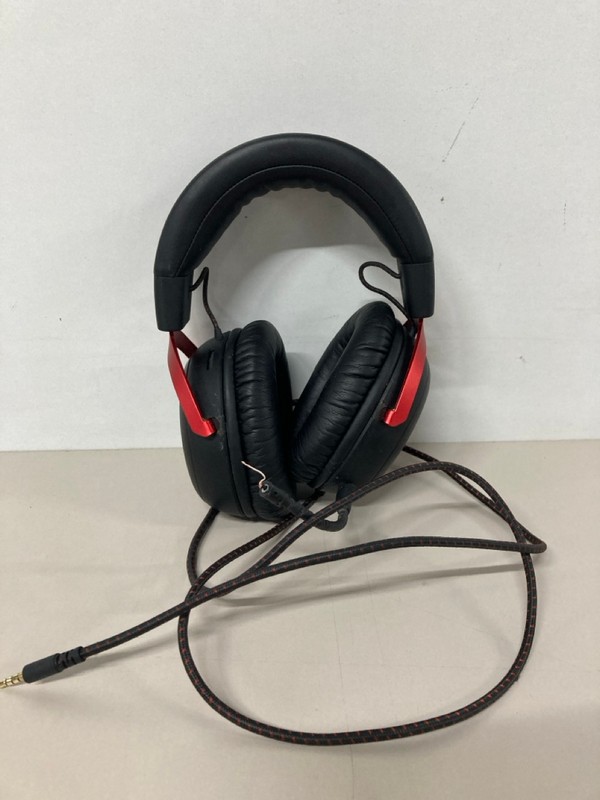 Lot 674  
            Nottingham SR1 - Delivery Only 

                
BOX OF VARIOUS GAMING HEADSETS