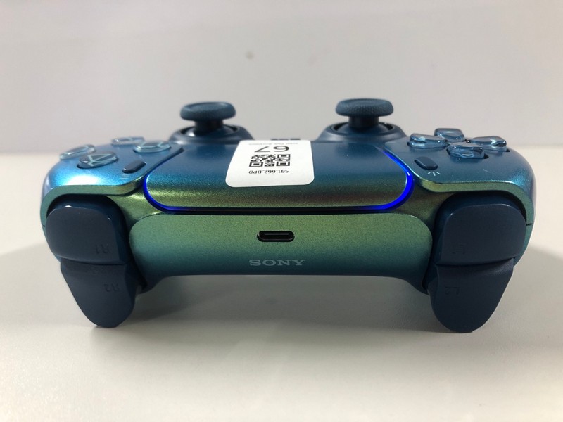 Lot 67  
            Nottingham SR1 - Delivery Only 

                
PLAYSTATION 5 DUAL SENSE WIRELESS CONTROLLER - CHROMA TEAL - ORIGINAL RRP - £74.99
