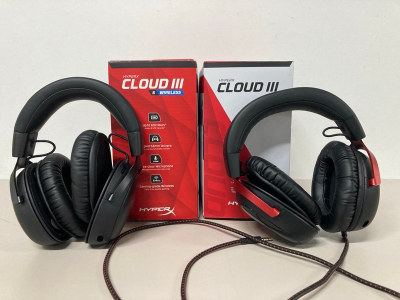 Lot 681  
            Nottingham SR1 - Delivery Only 

                
2 X HYPER X CLOUD III WIRELESS GAMING HEADSETS - ORIGINAL RRP - £139.99 (EACH)