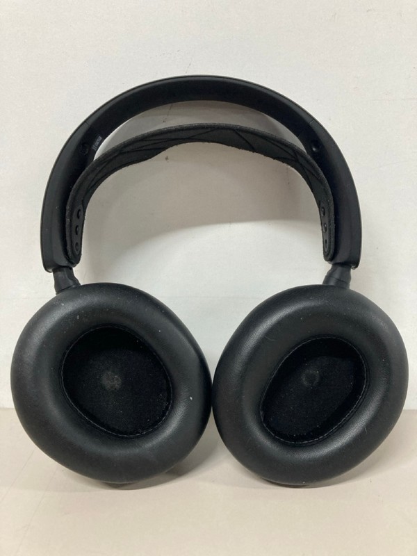 Lot 685  
            Nottingham SR1 - Delivery Only 

                
STEELSERIES ARCTIS NOVA PRO WIRELESS GAMING HEADSET (PLAYSTATION & PC) - ORIGINAL...