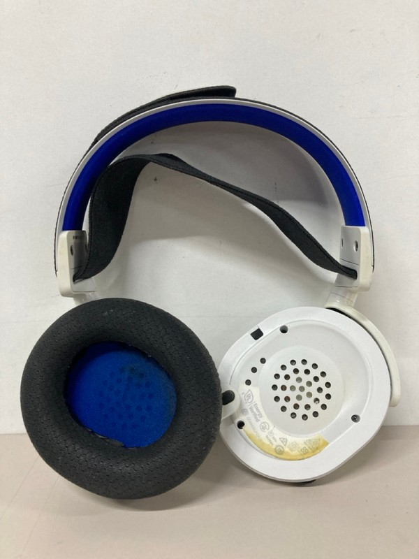 Lot 686  
            Nottingham SR1 - Delivery Only 

                
STEELSERIES ARCTIS NOVA PRO WIRELESS GAMING HEADSET (PLAYSTATION & PC) - ORIGINAL...