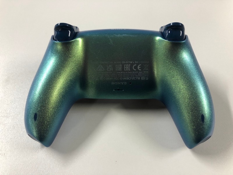 Lot 68  
            Nottingham SR1 - Delivery Only 

                
PLAYSTATION 5 DUAL SENSE WIRELESS CONTROLLER - CHROMA TEAL - ORIGINAL RRP - £74.99