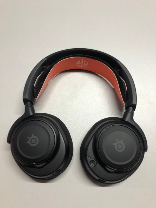 Lot 696  
            Nottingham SR1 - Delivery Only 

                
2 X STEELSERIES HEADSETS INC. ARCTIS NOVA 7 WIRELESS GAMING HEADSET (PLAYSTATION,...