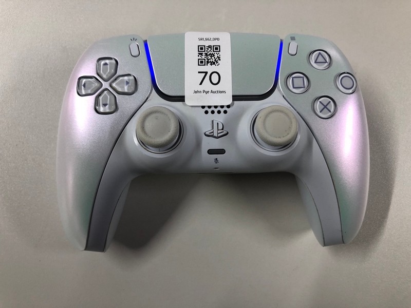 Lot 70  
            Nottingham SR1 - Delivery Only 

                
PLAYSTATION 5 DUAL SENSE WIRELESS CONTROLLER - CHROMA PEARL - ORIGINAL RRP - £74.99