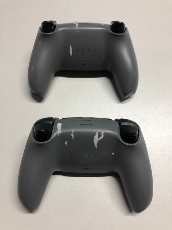 Lot 713  
            Nottingham SR1 - Delivery Only 

                
2 X PLAYSTATION 5 DUAL SENSE WIRELESS CONTROLLER (DAMAGED)
