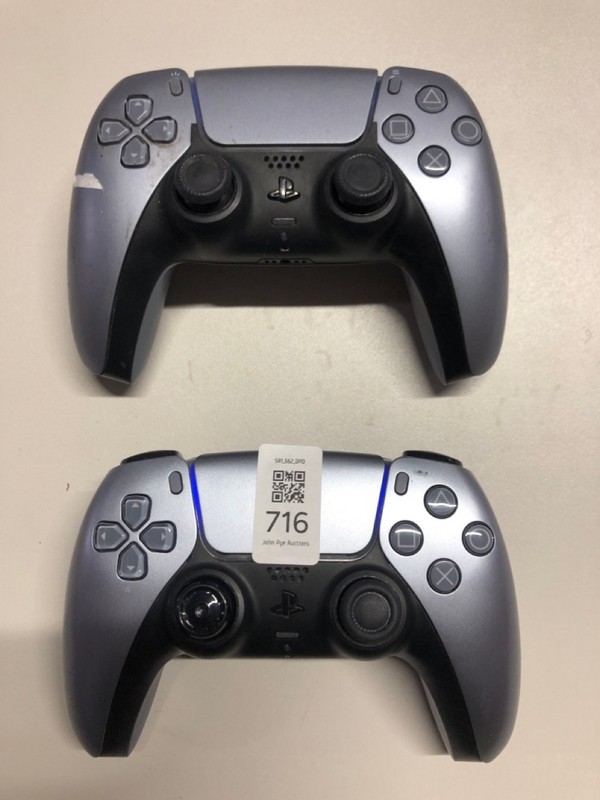 Lot 716  
            Nottingham SR1 - Delivery Only 

                
2 X PLAYSTATION 5 DUAL SENSE WIRELESS CONTROLLER (DAMAGED)