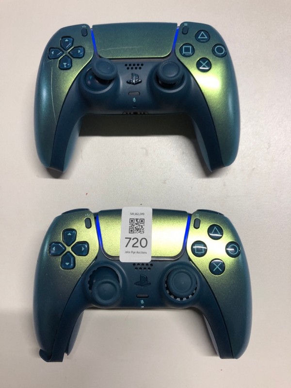 Lot 720  
            Nottingham SR1 - Delivery Only 

                
2 X PLAYSTATION 5 DUAL SENSE WIRELESS CONTROLLER (DAMAGED)