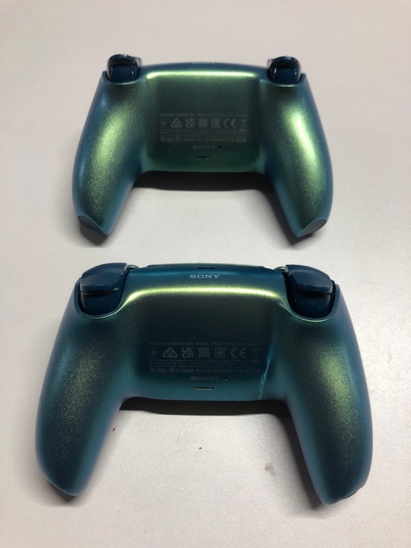 Lot 720  
            Nottingham SR1 - Delivery Only 

                
2 X PLAYSTATION 5 DUAL SENSE WIRELESS CONTROLLER (DAMAGED)