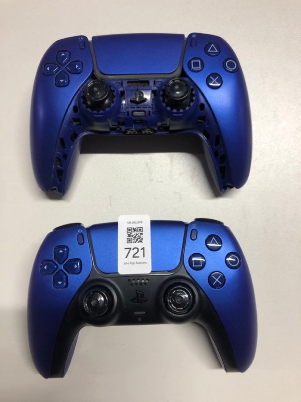 Lot 721  
            Nottingham SR1 - Delivery Only 

                
2 X PLAYSTATION 5 DUAL SENSE WIRELESS CONTROLLER (DAMAGED)