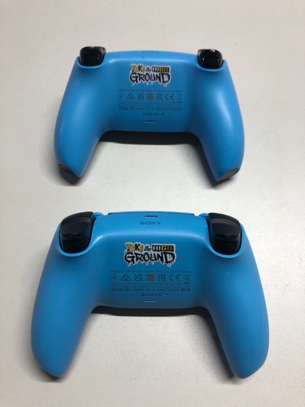 Lot 724  
            Nottingham SR1 - Delivery Only 

                
2 X PLAYSTATION 5 DUAL SENSE WIRELESS CONTROLLER (DAMAGED)