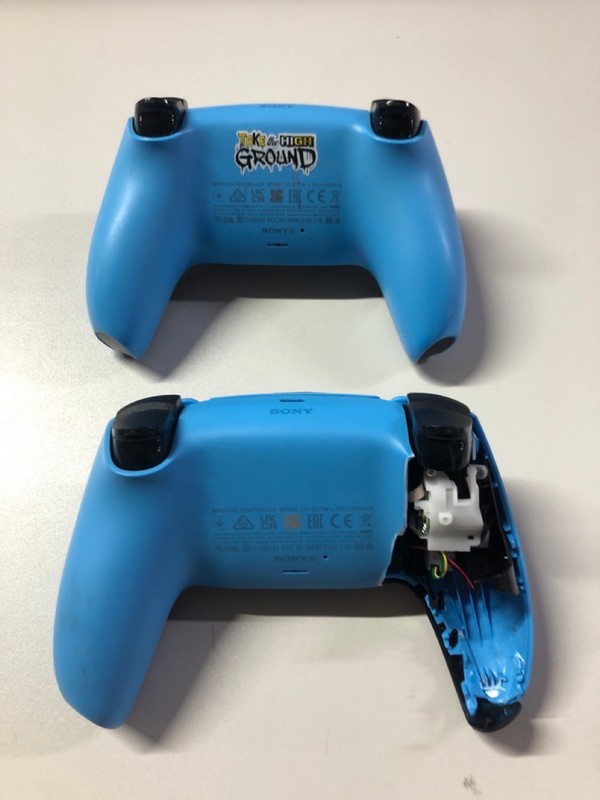 Lot 725  
            Nottingham SR1 - Delivery Only 

                
2 X PLAYSTATION 5 DUAL SENSE WIRELESS CONTROLLER (DAMAGED)