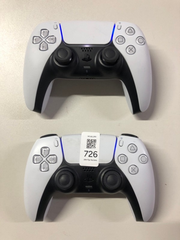 Lot 726  
            Nottingham SR1 - Delivery Only 

                
2 X PLAYSTATION 5 DUAL SENSE WIRELESS CONTROLLER (DAMAGED)