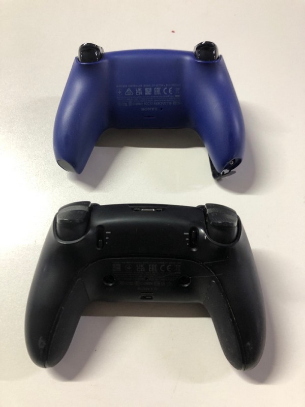 Lot 730  
            Nottingham SR1 - Delivery Only 

                
2 X PLAYSTATION 5 DUAL SENSE WIRELESS CONTROLLER (DAMAGED)
