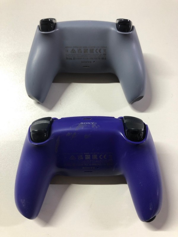 Lot 731  
            Nottingham SR1 - Delivery Only 

                
2 X PLAYSTATION 5 DUAL SENSE WIRELESS CONTROLLER (DAMAGED)