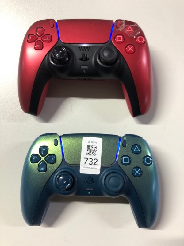 Lot 732  
            Nottingham SR1 - Delivery Only 

                
2 X PLAYSTATION 5 DUAL SENSE WIRELESS CONTROLLER (DAMAGED)