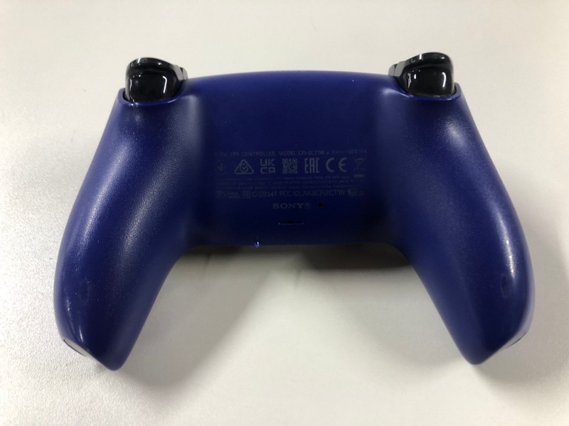 Lot 75  
            Nottingham SR1 - Delivery Only 

                
PLAYSTATION 5 DUAL SENSE WIRELESS CONTROLLER - COBALT BLUE - ORIGINAL RRP - £74.99