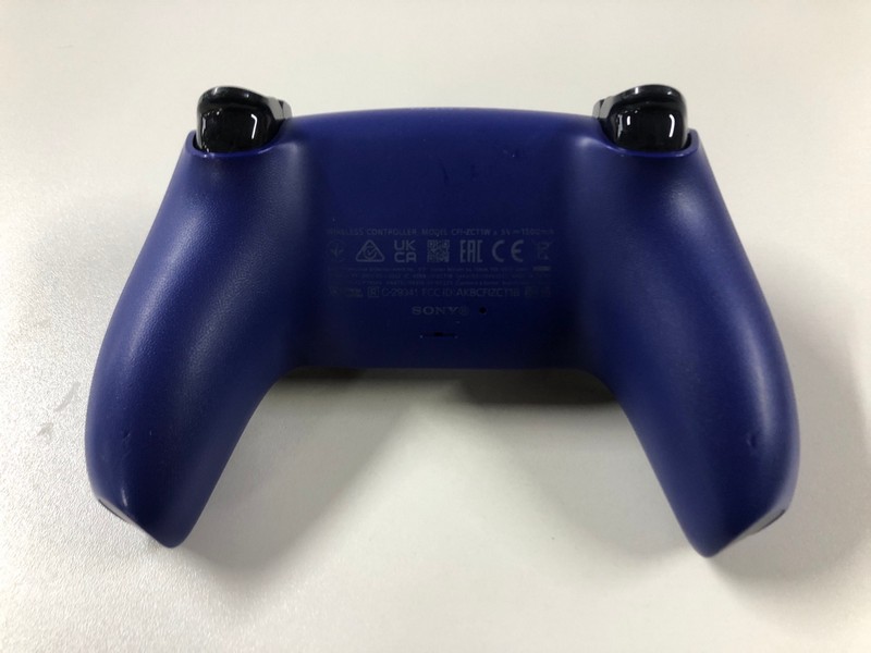 Lot 76  
            Nottingham SR1 - Delivery Only 

                
PLAYSTATION 5 DUAL SENSE WIRELESS CONTROLLER - COBALT BLUE - ORIGINAL RRP - £74.99