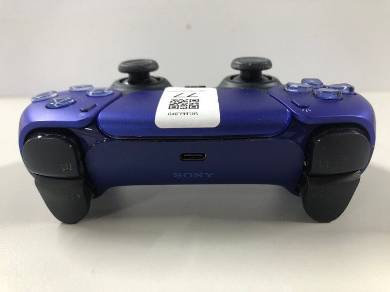 Lot 77  
            Nottingham SR1 - Delivery Only 

                
PLAYSTATION 5 DUAL SENSE WIRELESS CONTROLLER - COBALT BLUE - ORIGINAL RRP - £74.99