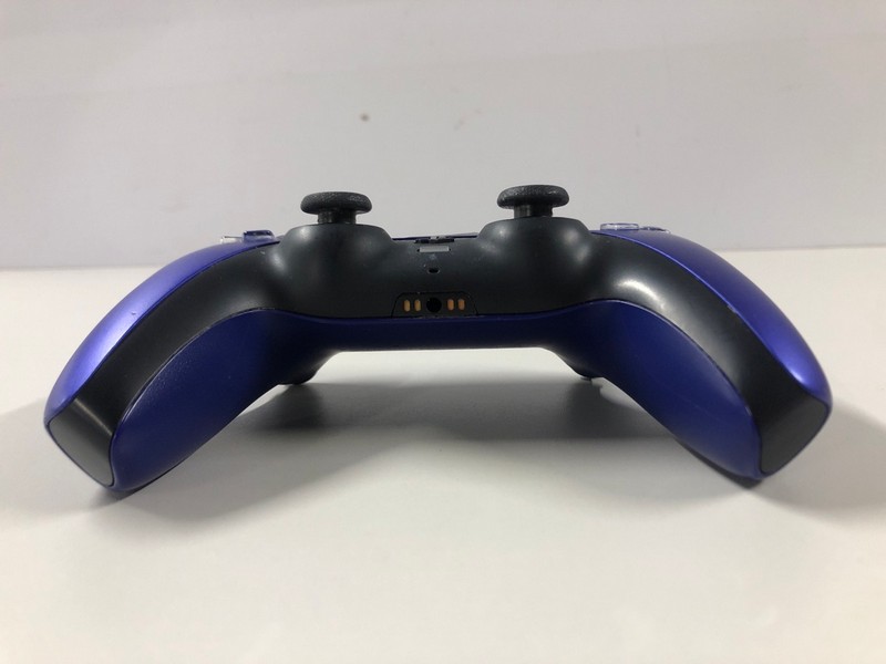 Lot 77  
            Nottingham SR1 - Delivery Only 

                
PLAYSTATION 5 DUAL SENSE WIRELESS CONTROLLER - COBALT BLUE - ORIGINAL RRP - £74.99