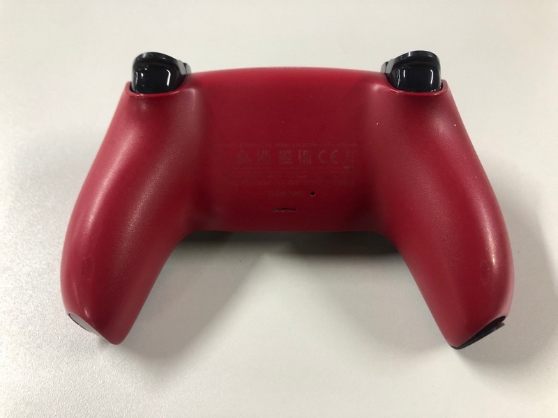 Lot 81  
            Nottingham SR1 - Delivery Only 

                
PLAYSTATION 5 DUAL SENSE WIRELESS CONTROLLER - VOLCANIC RED - ORIGINAL RRP - £74.99