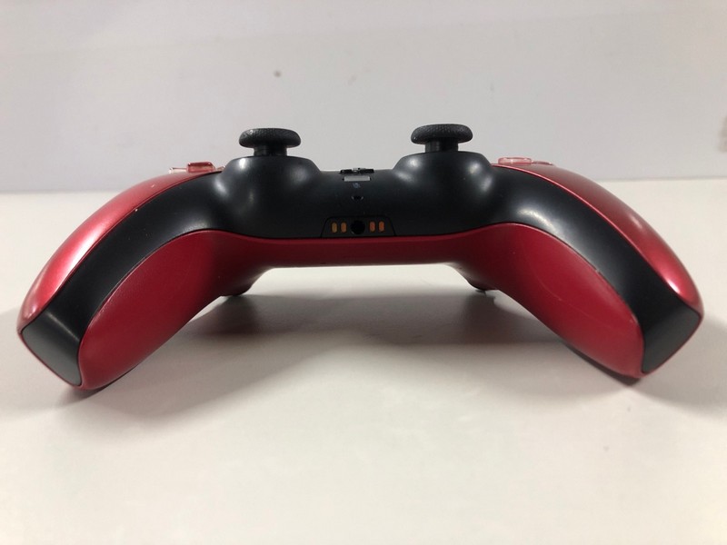 Lot 82  
            Nottingham SR1 - Delivery Only 

                
PLAYSTATION 5 DUAL SENSE WIRELESS CONTROLLER - VOLCANIC RED - ORIGINAL RRP - £74.99