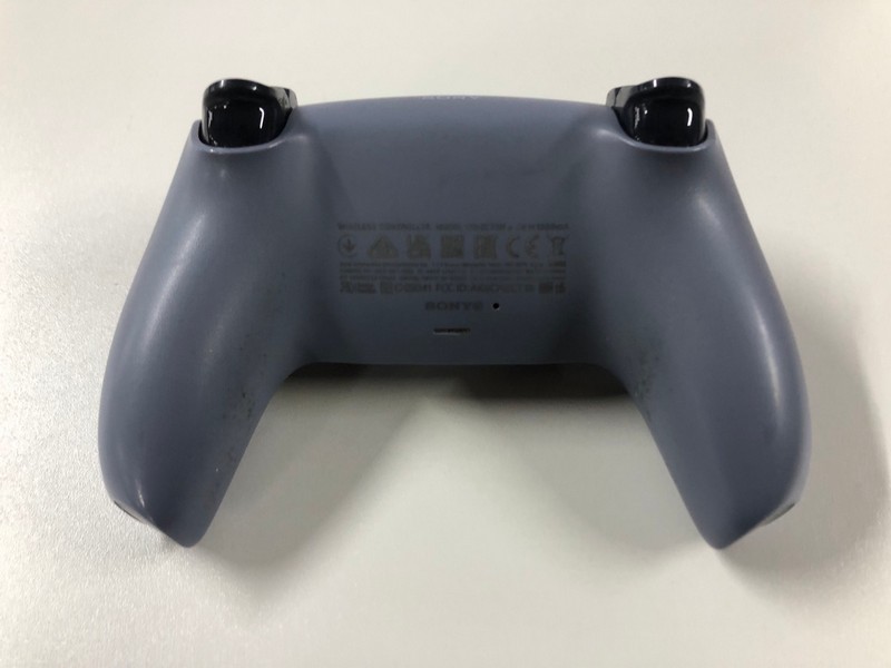 Lot 87  
            Nottingham SR1 - Delivery Only 

                
PLAYSTATION 5 DUAL SENSE WIRELESS CONTROLLER - STERLING SILVER - ORIGINAL RRP - £...