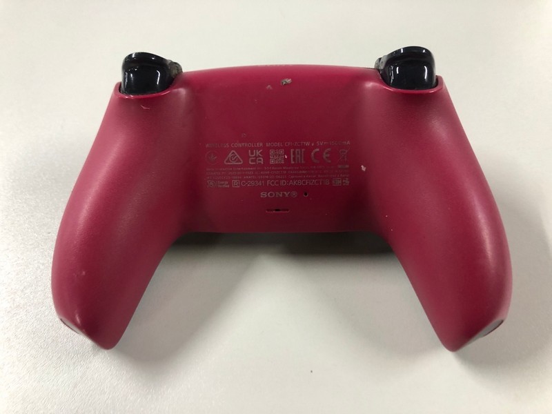 Lot 90  
            Nottingham SR1 - Delivery Only 

                
PLAYSTATION 5 DUAL SENSE WIRELESS CONTROLLER - COSMIC RED - ORIGINAL RRP - £74.99