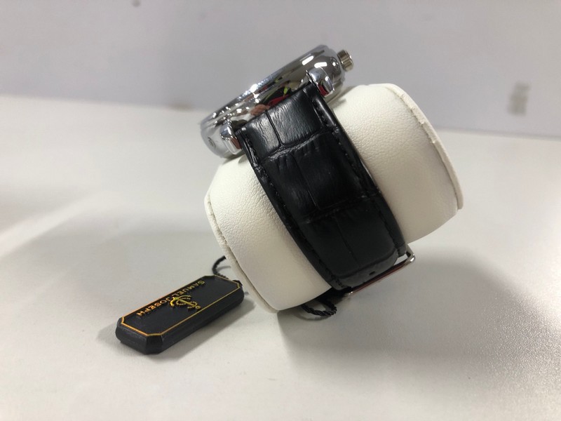 Lot 95  
            Nottingham SR1 - Delivery Only 

                
SAMUEL JOSEPH AUTOMATIC LIMITED EDITION SILVER WATCH MODEL: SJ0004