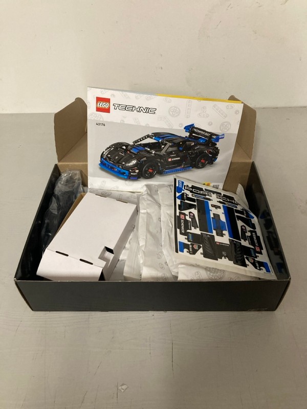 Lot 10  
            Nottingham SR3 - Delivery Only 

                
LEGO TECHNIC PORSCHE GT4 E-PERFORMANCE