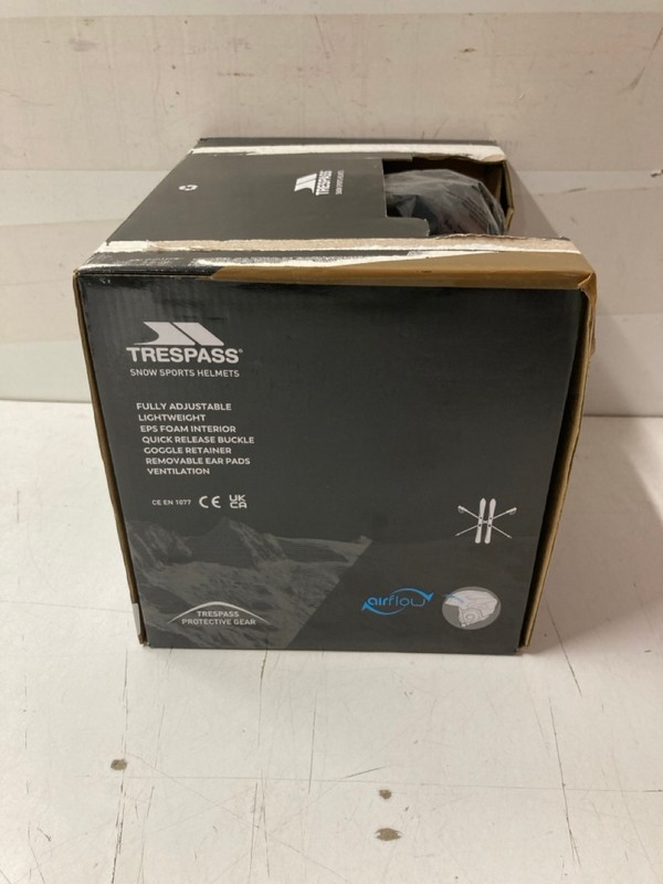 Lot 137  
            Nottingham SR3 - Delivery Only 

                
TREPASS SNOW SPORTS HELMET