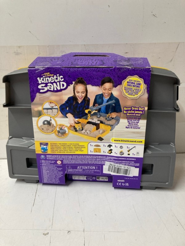 Lot 167  
            Nottingham SR3 - Delivery Only 

                
2 X ITEMS TO INCLUDE KINETIC SAND