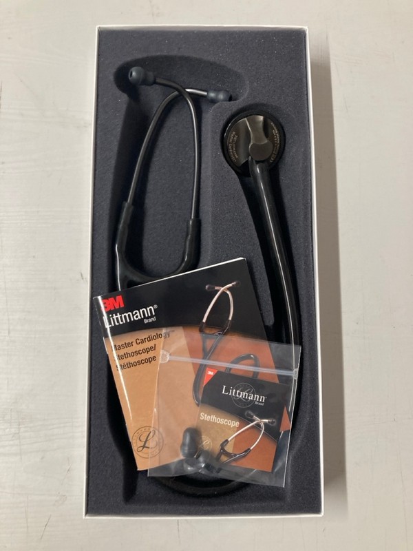 Lot 16  
            Nottingham SR3 - Delivery Only 

                
LITTMANN MASTER CARDIOLOGY STETHOSCOPE