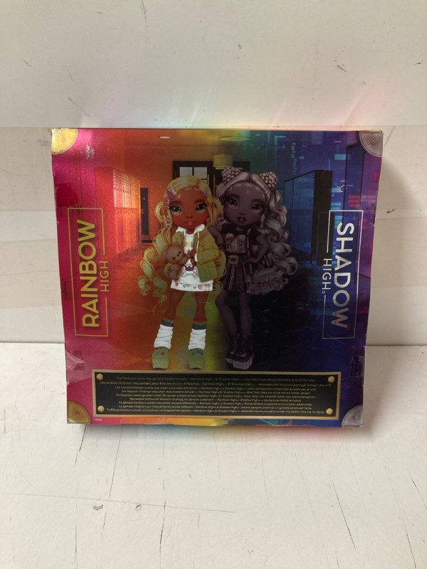 Lot 170  
            Nottingham SR3 - Delivery Only 

                
2 X ITEMS TO INCLUDE GABBYS DOLLHOUSE