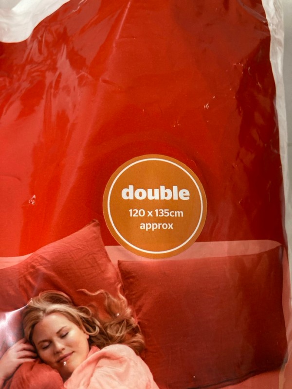 Lot 185  
            Nottingham SR3 - Delivery Only 

                
2 X SILENT NIGHT COMFORT CONTROL ELECTRIC BLANKET