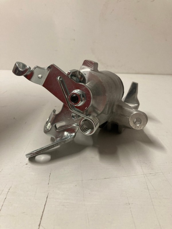 Lot 18  
            Nottingham SR3 - Delivery Only 

                
BREMSSATTEL BRAKE CALIPER