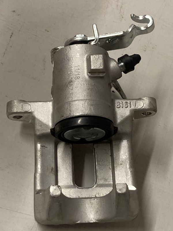 Lot 18  
            Nottingham SR3 - Delivery Only 

                
BREMSSATTEL BRAKE CALIPER
