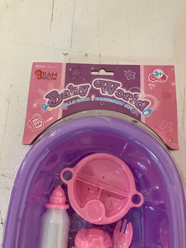 Lot 197  
            Nottingham SR3 - Delivery Only 

                
2 X ITEMS TO INCLUDE BABY WORLD DOLLS BATH SET