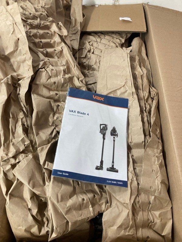 Lot 211  
            Nottingham SR3 - Delivery Only 

                
VAX BLADE 4 VACUUM CLEANER - Image 2