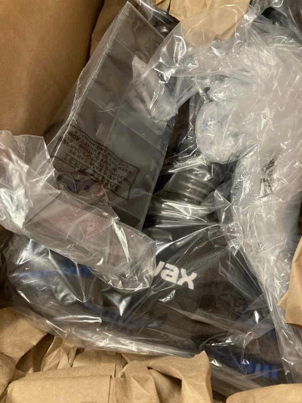 Lot 211  
            Nottingham SR3 - Delivery Only 

                
VAX BLADE 4 VACUUM CLEANER - Image 3