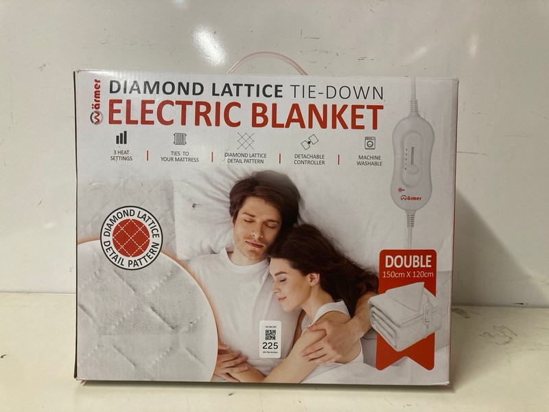 Lot 225  
            Nottingham SR3 - Delivery Only 

                
DIAMOND LATTICE TIE DOWN ELECTRIC BLANKET