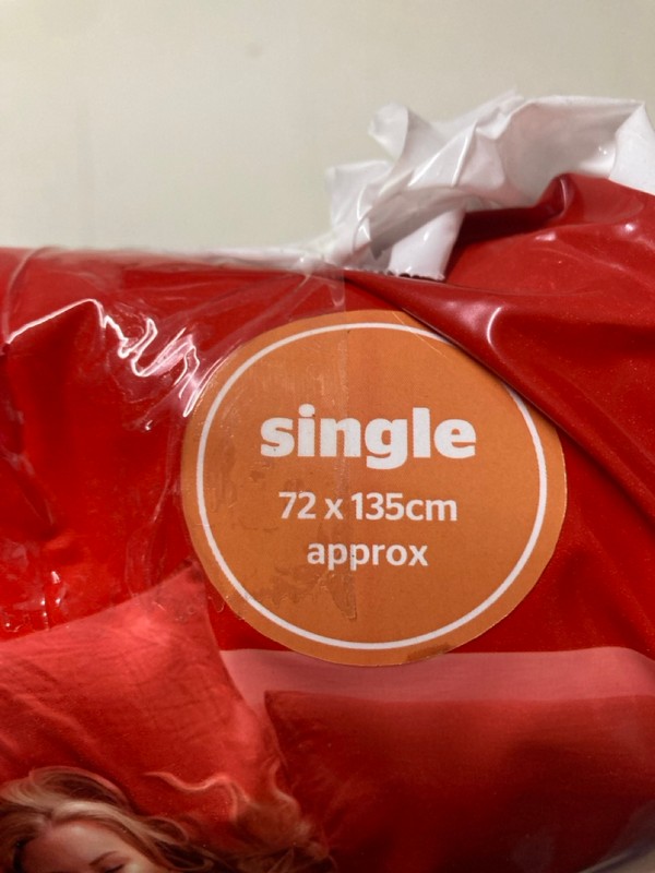 Lot 228  
            Nottingham SR3 - Delivery Only 

                
2 X SILENT NIGHT ELECTRIC BLANKET