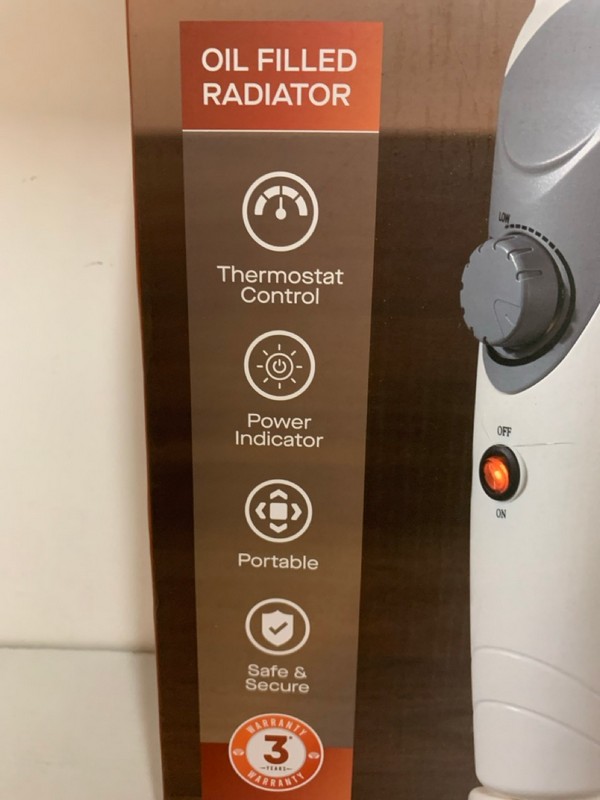 Lot 260  
            Nottingham SR3 - Delivery Only 

                
2 X ITEMS INCLUDING DAEWOO 800W OIL FILLED RADIATOR - Image 4