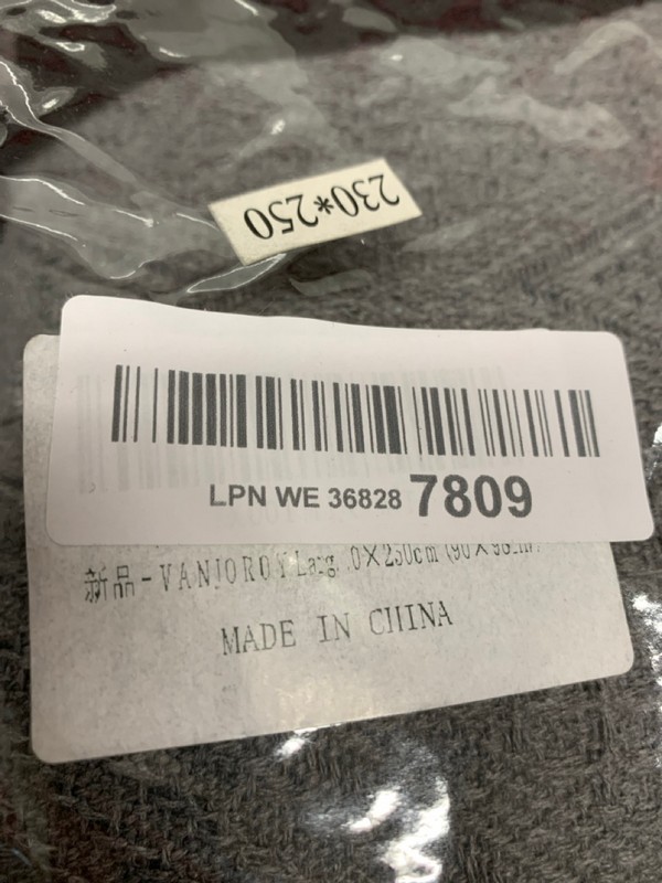 Lot 271  
            Nottingham SR3 - Delivery Only 

                
VANJOROY THROW BLANKET - Image 3