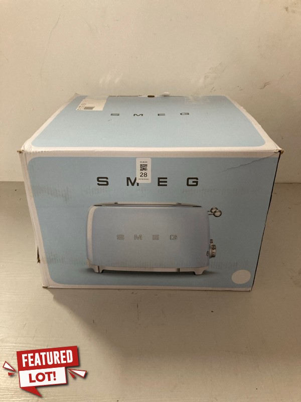 Lot 28  
            Nottingham SR3 - Delivery Only 

                
SMEG TOASTER