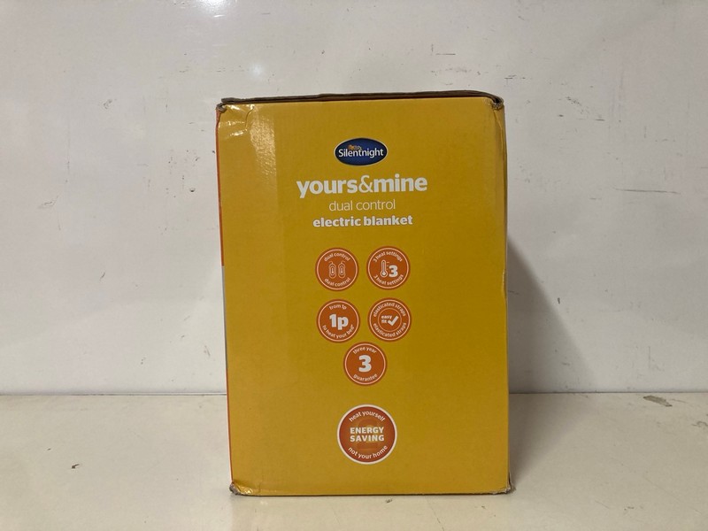 Lot 290  
            Nottingham SR3 - Delivery Only 

                
SILENT NIGHT YOURS N MINE DUAL CONTROL ELECTRIC BLANKET