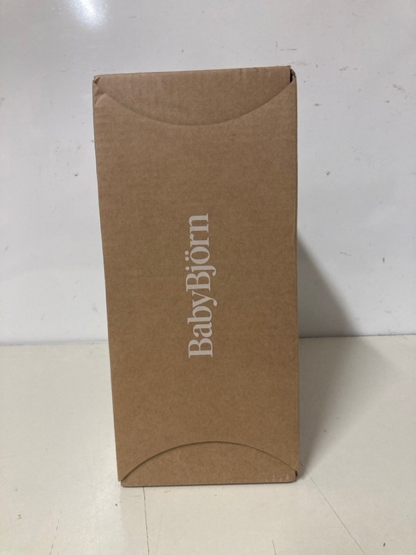 Lot 291  
            Nottingham SR3 - Delivery Only 

                
BABY BJORN BABY CARRIER